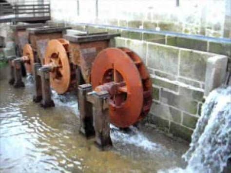 ¡un piso increíble está esperándote! las tres ruedas hidraulicas de la herreria de la Casa de ...