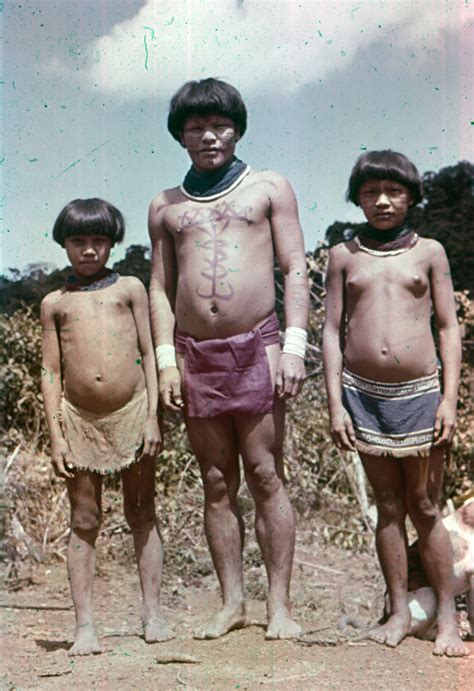 F 04868 Indigenas Yanomami Amazonas Venezuela 1966 Carmen Dyna Guitian Pedrosa Ciscuve