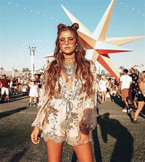 Os Melhores Looks Do Coachella 2019 Roupas De Festival De Música