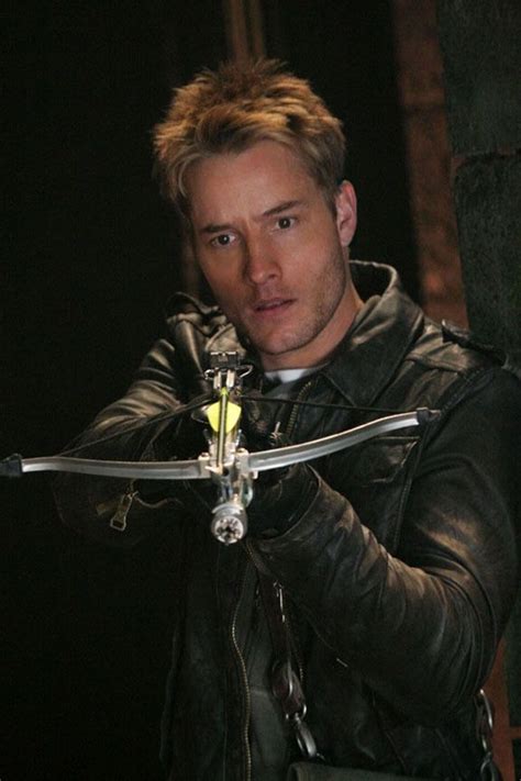 Justin Hartley 8x10 Smallville Photo Oliver Queen