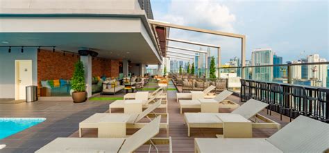 Hilton Garden Inn Souths Rooftop Bar And Lounge Offers Private Experiences With Breath Taking