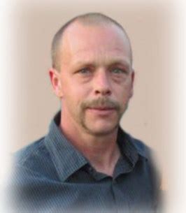 Brayden bushby a été reconnu coupable d'homicide involontaire après avoir lancé une boule d'attelage de remorque en direction de barbara kentner depuis une voiture en mouvement en janvier. Jeffrey James Bushby - Obituary - Thunder Bay ...