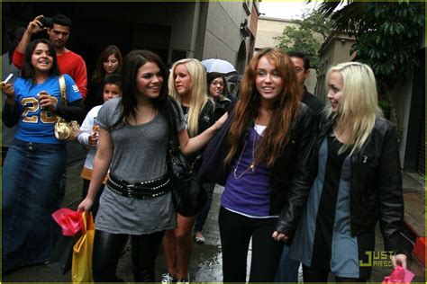 miley s pre birthday shopping spree photo 1460161 brandi cyrus miley cyrus pictures just jared