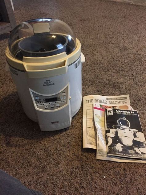 You'll be able to check on your loaf while it's kneading. Welbilt The Bread Machine Model ABM 100-3 Bread Maker w/Manual & Recipe Booklet 51673001504 ...