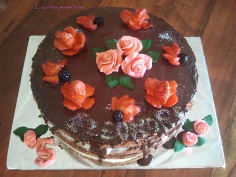 Torta Nuda Alle Fragole Lo Zucchero Prende Forma