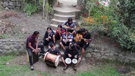 Grupo Amaru De Saraguro Un Documental Corto De La Música Andina Youtube