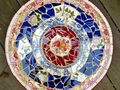 Broken Plate Mosaicstepping Stone Idea Mosaic Ideas Pinterest