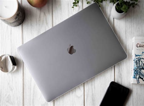 Ốp SwitchEasy Nude Case for Macbook Pro