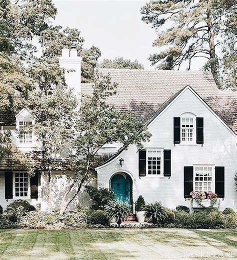 44 Stylish French Country Exterior For Your Home Design