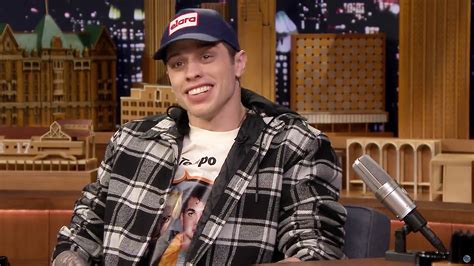 The very first photos of pete davidson and phoebe dynevor together have arrived! Pete Davidson Confirms Engagement to Ariana Grande on TV ...