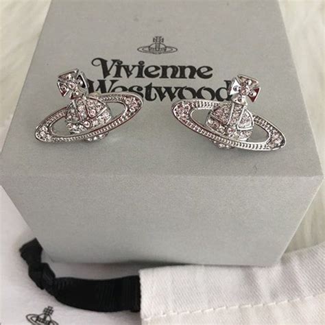 Vivienne Westwood Sliver Earrings Girly Jewelry Dream Jewelry Cute Jewelry Luxury Jewelry