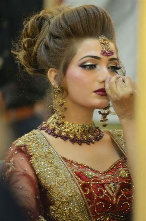 Pin By Rose Blue On Rande Creation Pakistani Bridal Makeup Bridal Hairstyle Indian Wedding