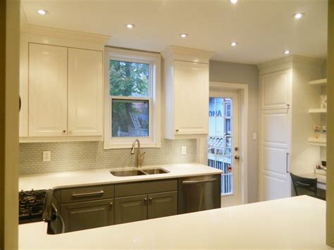 Browse our wide selection of kitchen cupboard doors, including glass cabinet doors designed to help you create the kitchen of your dreams. IKEA Kitchens - Lidingo Gray and Lidingo White