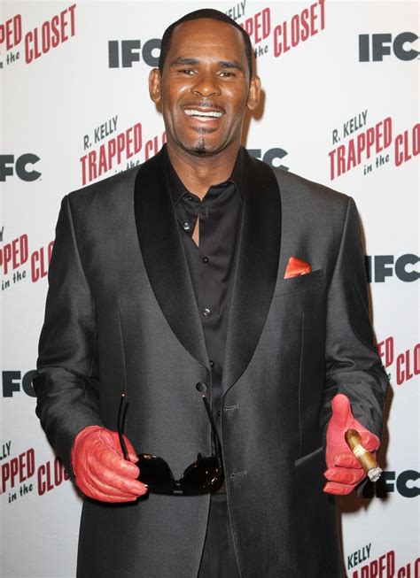 Robert sylvester kelly (born january 8, 1967) is an american singer, songwriter, record producer, and philanthropist. R. Kelly Releases 'I Know You Are Hurting' for Newtown ...