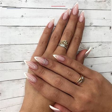 Almond Nails Designs In 2021 French Manicure Nails Stylish Nails