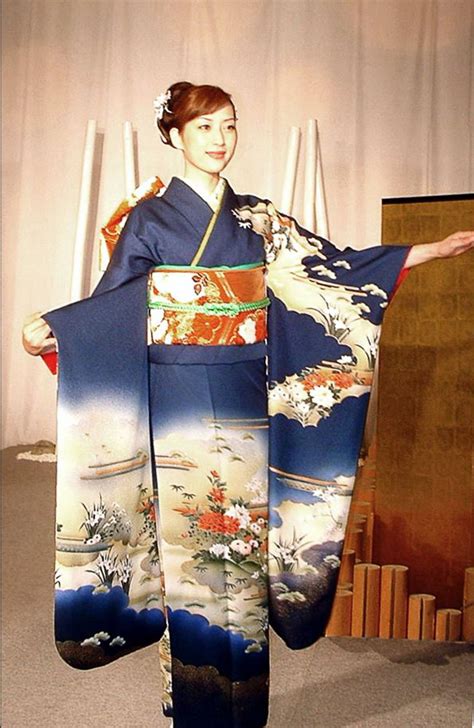 A Young Woman Wearing A Furisode Swing Sleeve Item By Enwikipedia