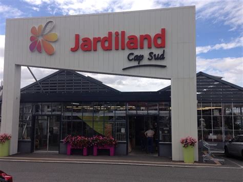 Retrouvez toutes les informations relatives à l'effectif professionnel de ligue 2, le centre de formation, les amateurs ou les féminines. Chen Gai France :): jardiland chateauroux