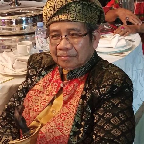 Peribahasa melayu yang sama maksudnya dengan peribahasa inggeris itu. Pengerusi Jawatankuasa Pengelola DBP Tegur SPRM Isu Portal ...