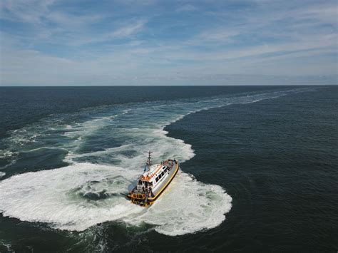 Lotsenboot Foto And Bild Europe Benelux Landschaft Bilder Auf
