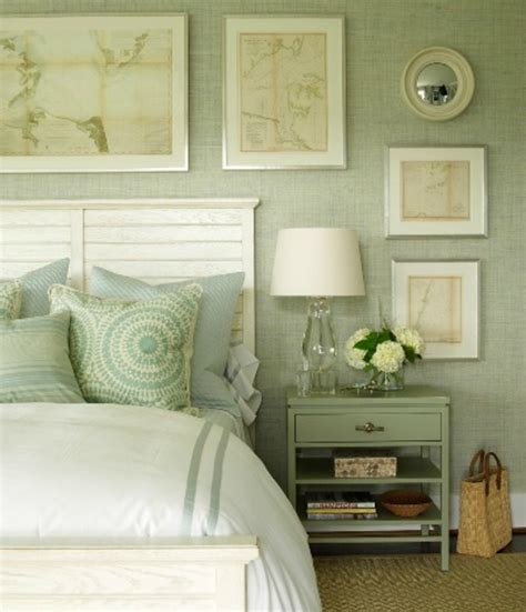 Before you begin choosing paint colors, furniture, or decor, it's important to understand which colors work best together and why. 37 Earth Tone Color Palette Bedroom Ideas - Decoholic