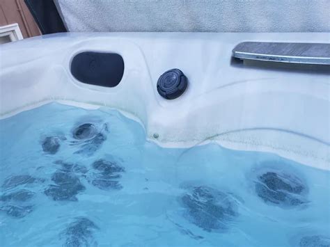 Hot Tub Scum How To Clean Prevent It H2O Hot Tubs UK