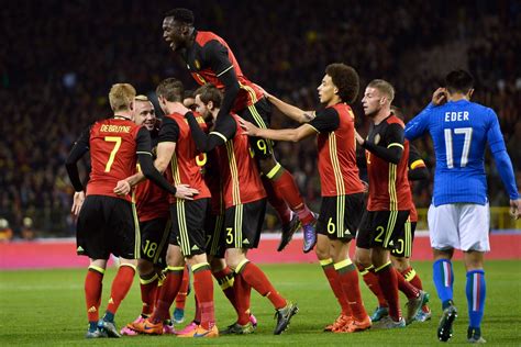 Het nederlands voetbalelftal is een team van voetballers dat nederland vertegenwoordigt in internationale wedstrijden. Heel elftal aan nieuwe namen in vergelijking met vorige ...