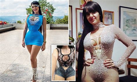 Busty Model Trains Waist To Inches By Wearing Corset Hours A Day Daily Mail Online