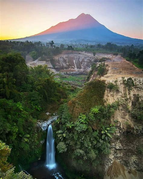 Candi umbul magelang adalah candi dari situs purbakala pemandian air panas yang berada di kabupaten magelang, jawa tengah. Harga Tiket Masuk Air Terjun Kedung Kayang Magelang Terbaru - Wisata Oke