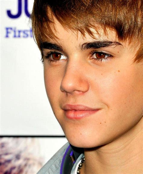 Justin Bieber Photo New Jb Pic Celebrities Without Eyebrows