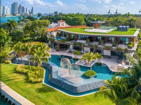 Star Island Mansion Sells For Just Under 50 Million The Real Estate