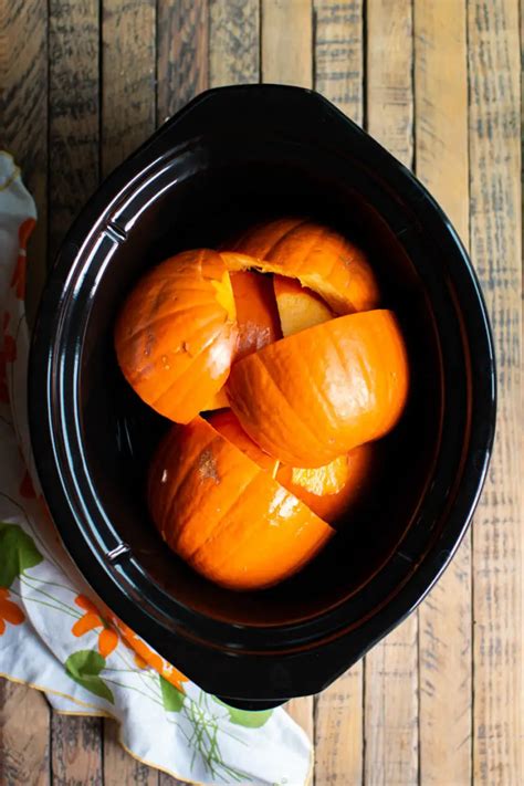 How To Cook Pumpkin In The Slow Cooker Canning Pumpkin Puree Homemade