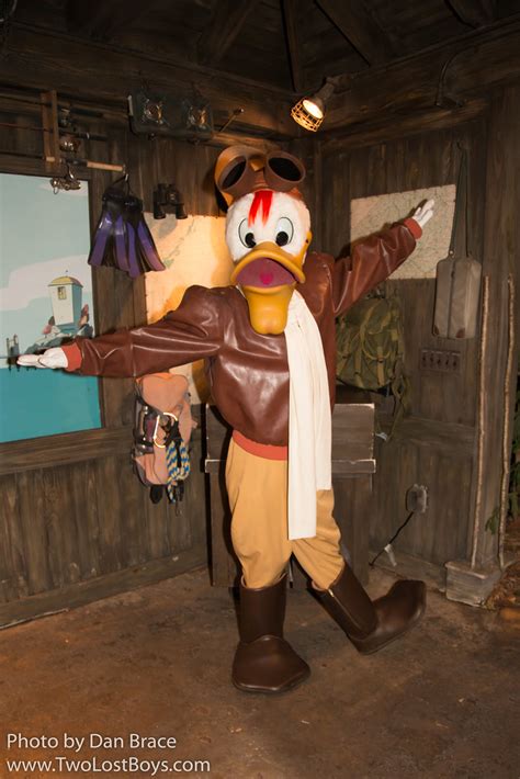 Launchpad Mcquack At Disney Character Central