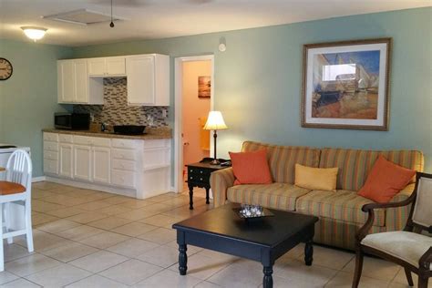 3 bedroom apartments in daytona beach. Adorable 1 bedroom apartment centrally located - Houses ...