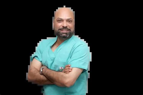 Best Orthopaedic Doctor In Delhi Dr Abhishek Mishra Vna Hospitaldelhi