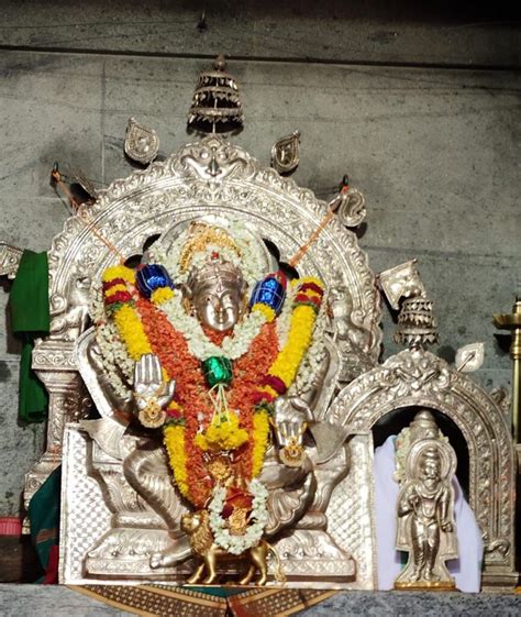 Raghavendra Swamy Temple Mantralayam Famous Temples Of India