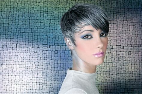 Premium Photo Silver Futuristic Hairstyle Makeup Portrait