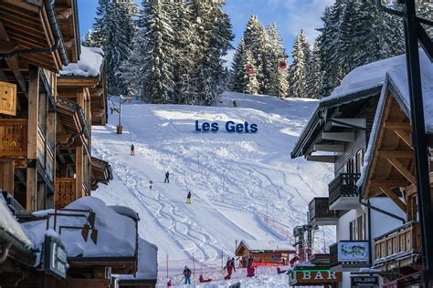 Top Best Ski Resorts In France
