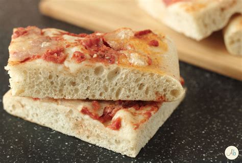 Come vi piace la pizza fatta in casa? Pizza al Taglio Alta e Soffice - a lunga lievitazione ...