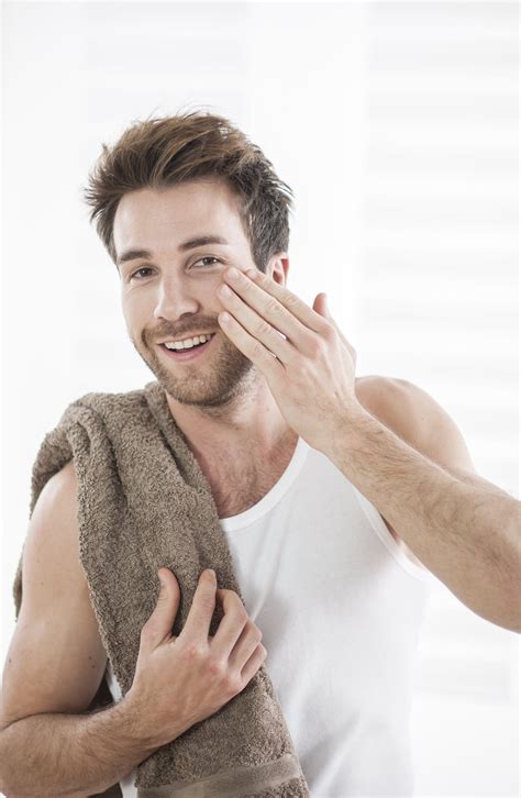 7 Routine Skin Care Tips Men Should Know