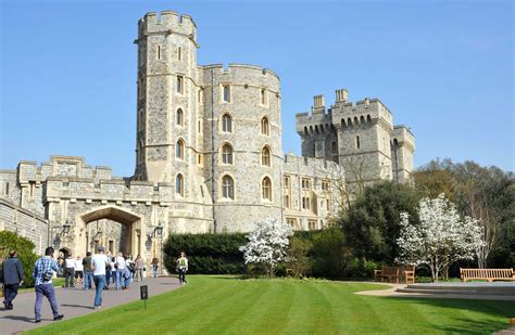 Britains Royal Residences Where The Queen Cools Her Crown By Rick Steves