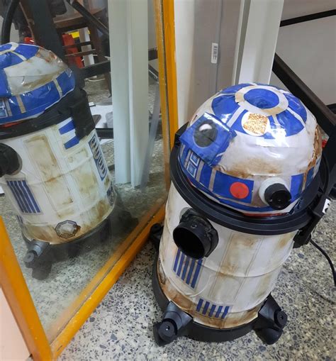 R2 D2 Vacuum 4 Steps Instructables