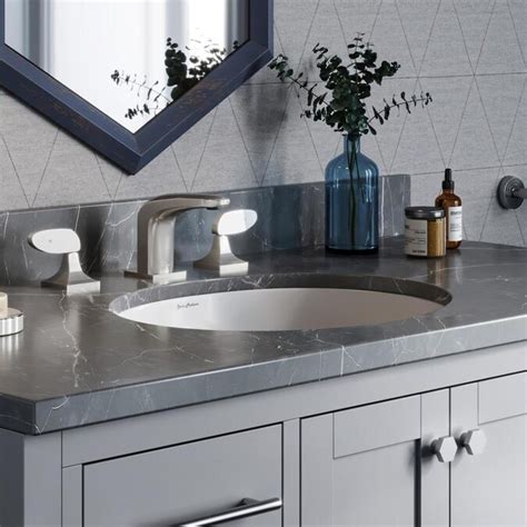 Swiss Madison Plaisir Glossy White Ceramic Undermount Oval Bathroom