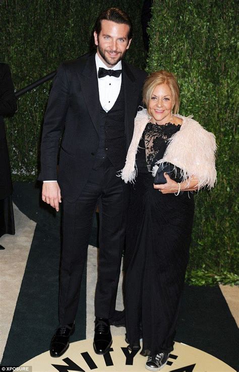 A Bradley Cooper Took His Mum As His Date To The Oscars Last Year Via Uk