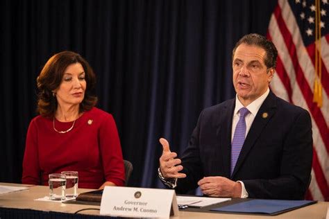 Cuomo Polls Governor Finds Public Support In Spite Of Scandals The New York Times
