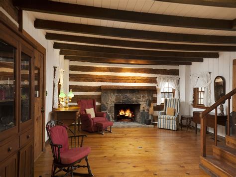 Handcrafted luxury log cabin kits. 1795 Cabin