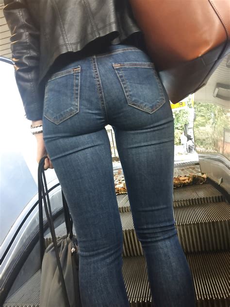 Sexy Ass In Tight Jeans Porn Gallery