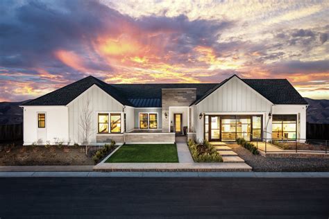 24 Trendy Modern Farmhouse Exterior Styles Ir
