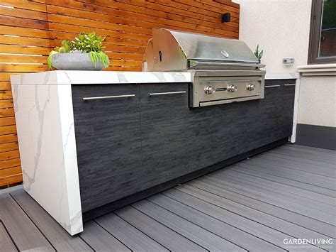 Contemporary Outdoor Kitchen With Lynx Sedona Built In Grill Built