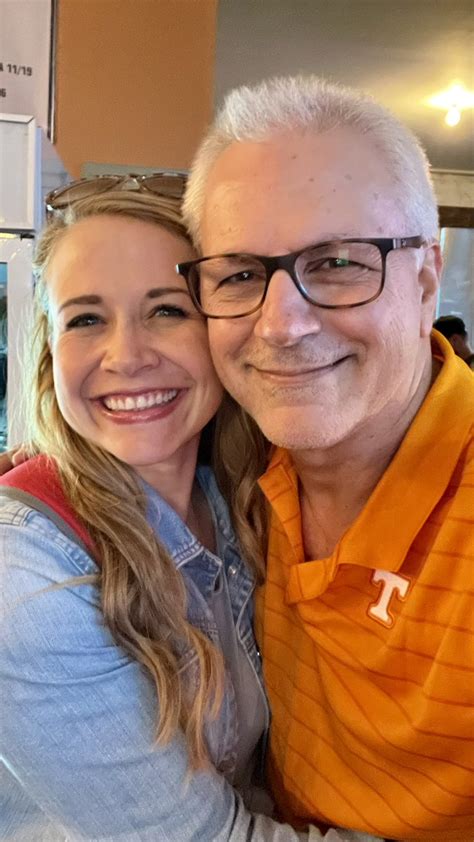 Rebecca Sweet On Twitter It Was So Great Seeing You Last Night Govols Gobison