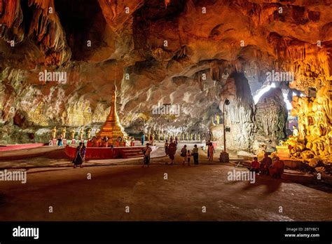 Cave Filled With Buddhas Saddan Cave Hpa An Kayin State Myanmar